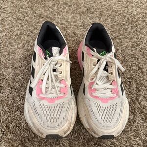 Women’s Adistar Addidas running shoes